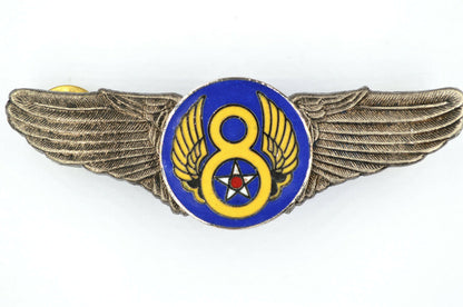 U.S. USA WWII WW12 8TH AIR FORCE WINGS BADGE PIN Medal ENAMEL