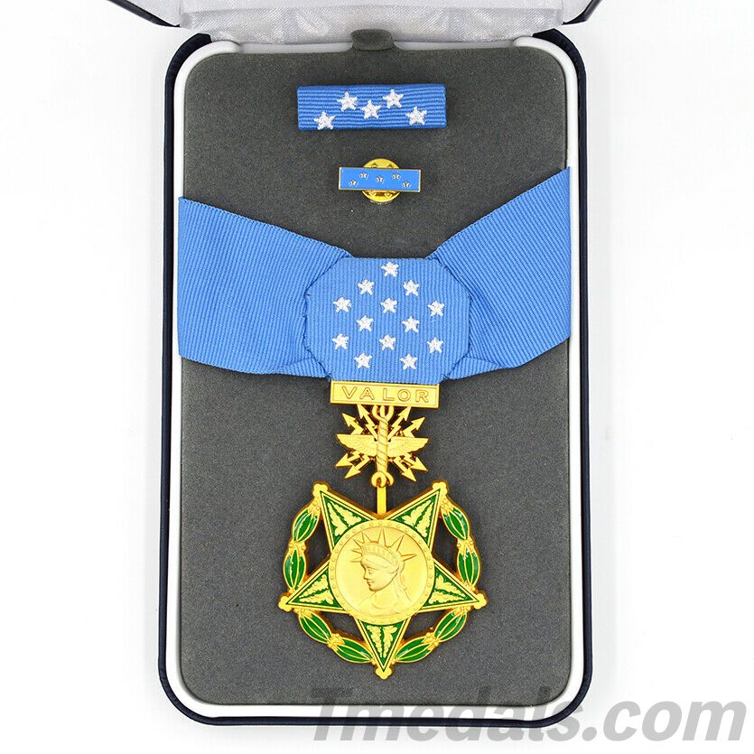 U.S. Medal of Honor Air Force WWII Neck Ribbon Version – Full-Size Brass Museum Replica with Case, Ribbon Bar &amp; Lapel Pin