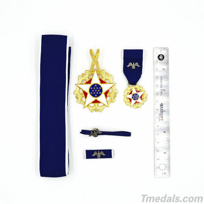 Cased USA U.S. Order Badge,Presidential Medal of Freedom,1963-Present WW12 Replica Repro