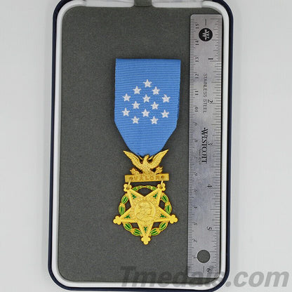 Cased U.S. USA WW12 Order Army Medal of Honor 1904-1944 MOH Replica Medaille Orden