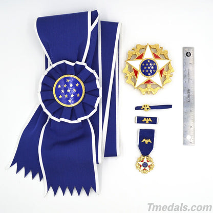 U.S. Presidential Medal of Freedom with Distinction – Full-Size Museum Replica Set with Sash, Breast Star, Ribbon & Lapel Pin