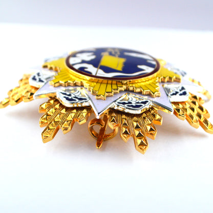 Chinese CHINA REPUBLIC Order of the Cloud and Banner first class Replica