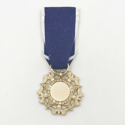 U.S. Order Presidential Medal of Freedom with Distinction mini Miniature Medal USA Replica