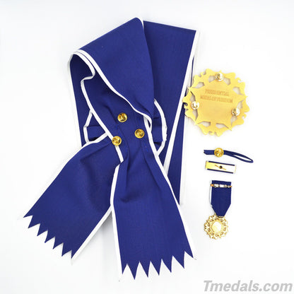 U.S. Presidential Medal of Freedom with Distinction – Full-Size Museum Replica Set with Sash, Breast Star, Ribbon & Lapel Pin