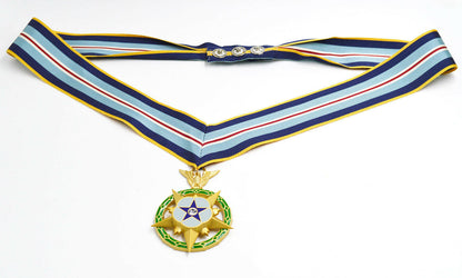 Cased U.S. USA Space MOH Space Medal of Honor MOH Neckribbon Version ww12 Badge Order