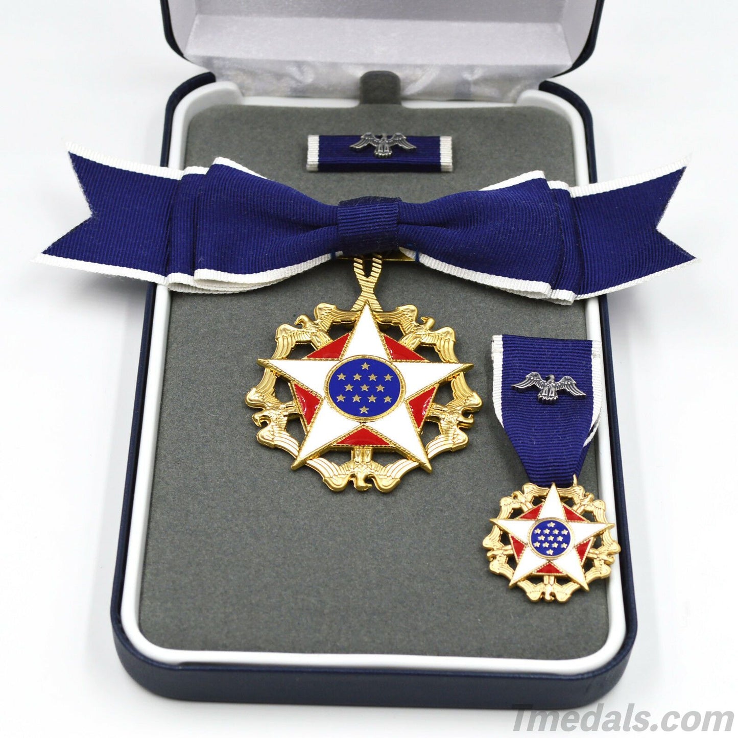 U.S. Presidential Medal of Freedom Woman Version – Full-Size Museum Replica with Case, Ribbon & Miniature Set