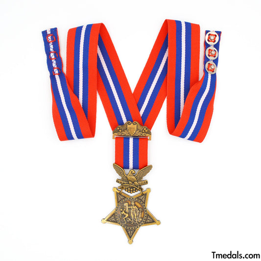 U.S. Medal of Honor Army 1896–1904 Type II Neck Ribbon Cravat – Full-Size Brass Museum Replica with Case