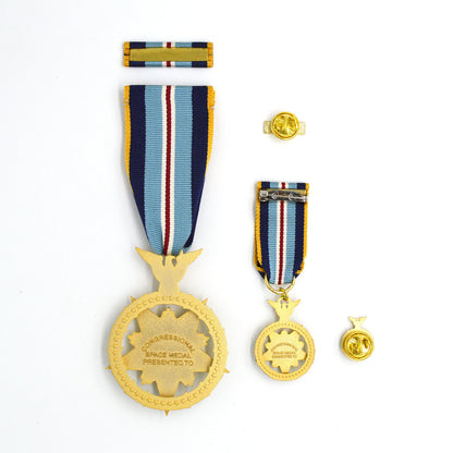Cased U.S. USA Space MOH Space Medal of Honor Short Ribbon Version ww12 Badge Order
