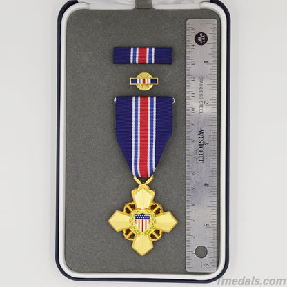 U.S. Coast Guard Cross – Full-Size Museum Replica with Ribbon Bar, Lapel Pin & Case