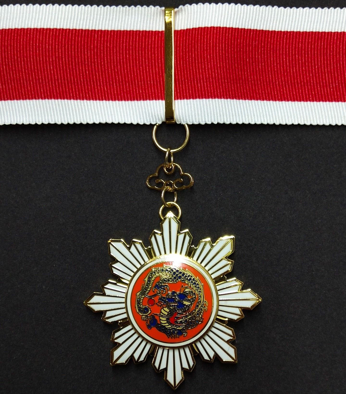 China Republic Qing Dynasty Order of the blue dragon third 3rd Grade 青龍勛章 replica